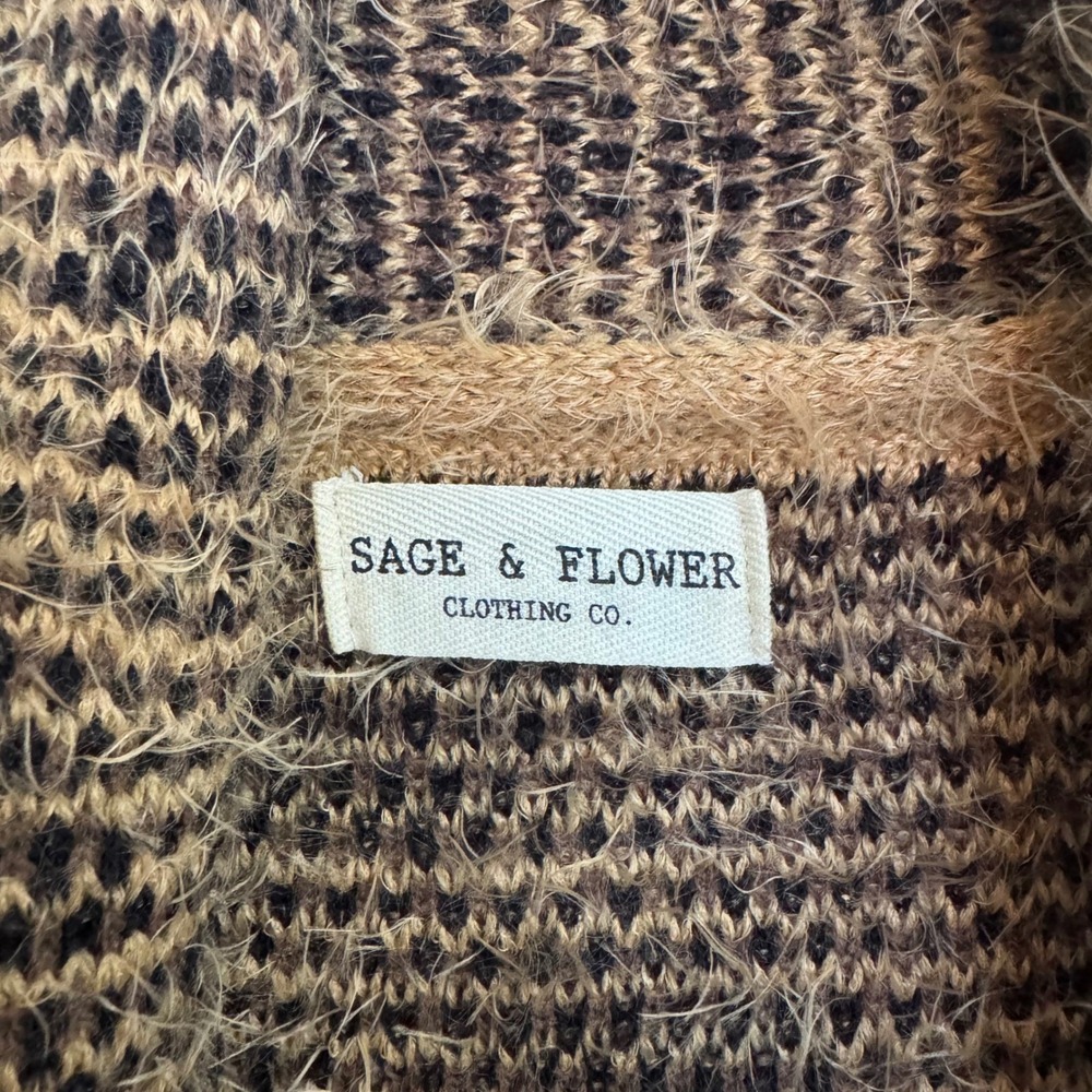 Sage & Flower Leopard Print Knit Vest Open Front Fuzzy Eyelash Sleeveless - Picture 2 of 5